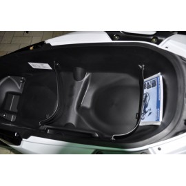 81256-K40-F00 : Honda Trunk Divider Forza 125 300 NSS