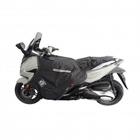 R220 : Babero Tucano Termoscud Forza 125 300 NSS