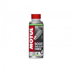 Motul Aditivo Boost y Limpieza del Rendimiento